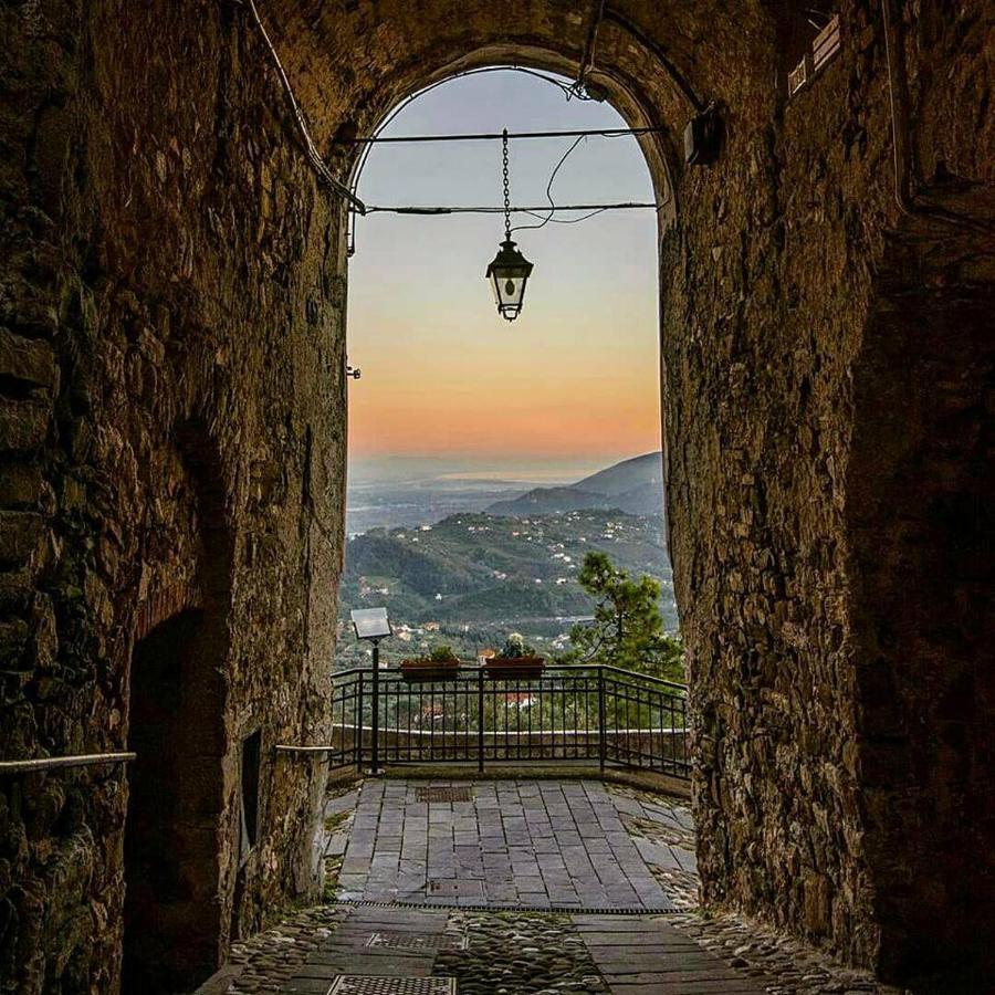 Vezzhouse Villa Vezzano Ligure Bagian luar foto