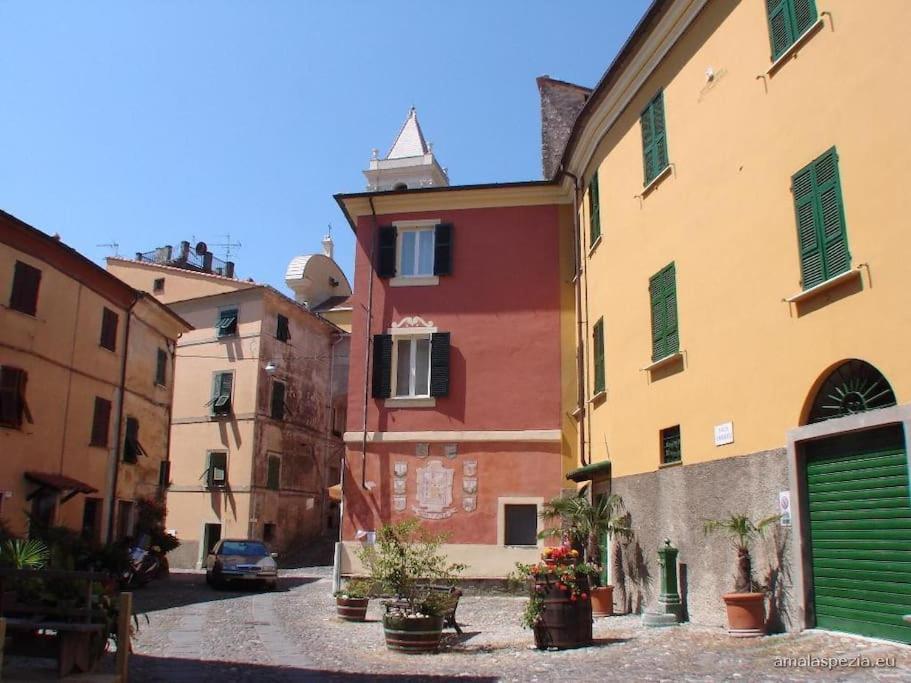 Vezzhouse Villa Vezzano Ligure Bagian luar foto