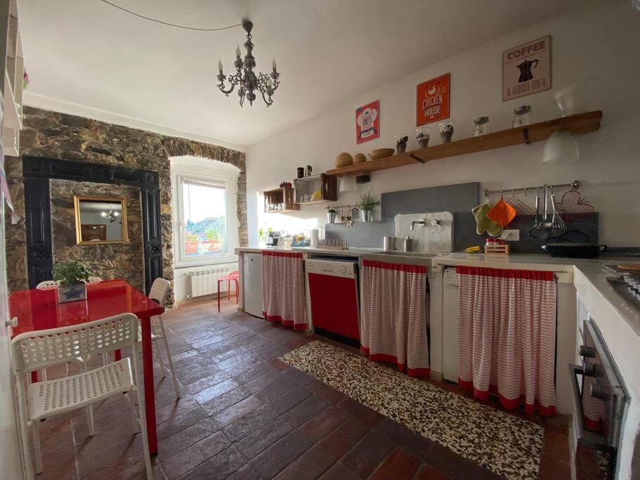 Vezzhouse Villa Vezzano Ligure Bagian luar foto
